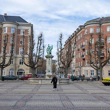 Unique 3 Bedroom Apartment In Vibrant Frederiksberg Copenhaga Exterior foto